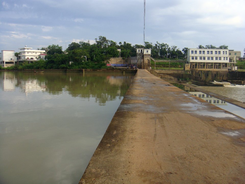 Longtang Dam during 2015 drought - 02