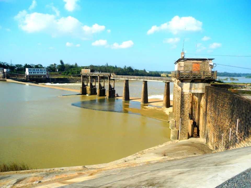 Longtang Dam viewed from the east - 05