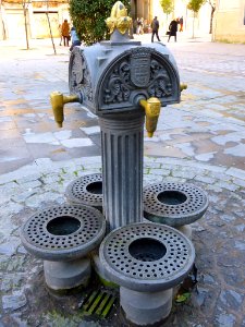 Logroño - Fuente 2