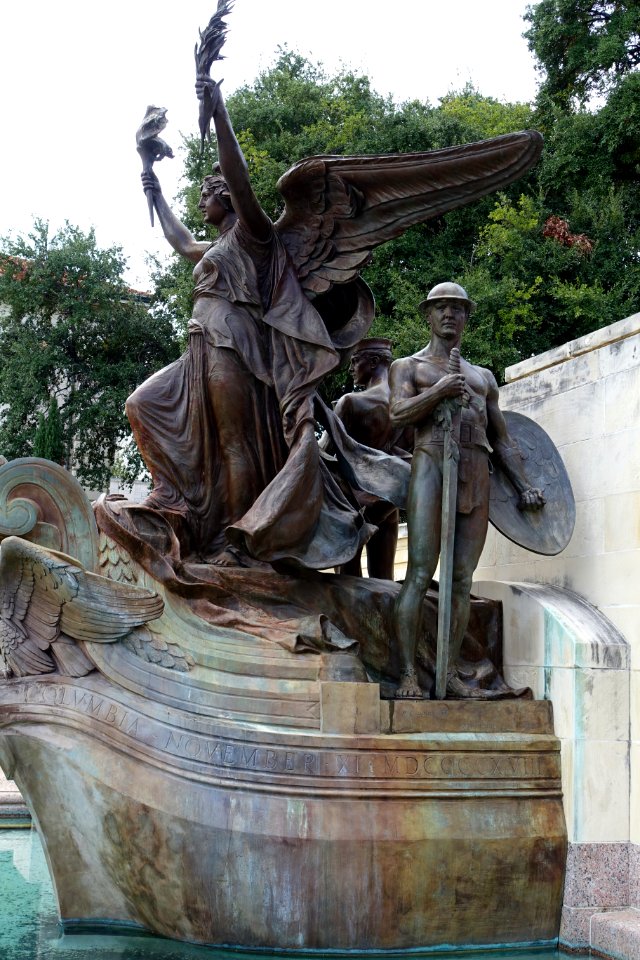 Littlefield Fountain - Austin, Texas - DSC08638