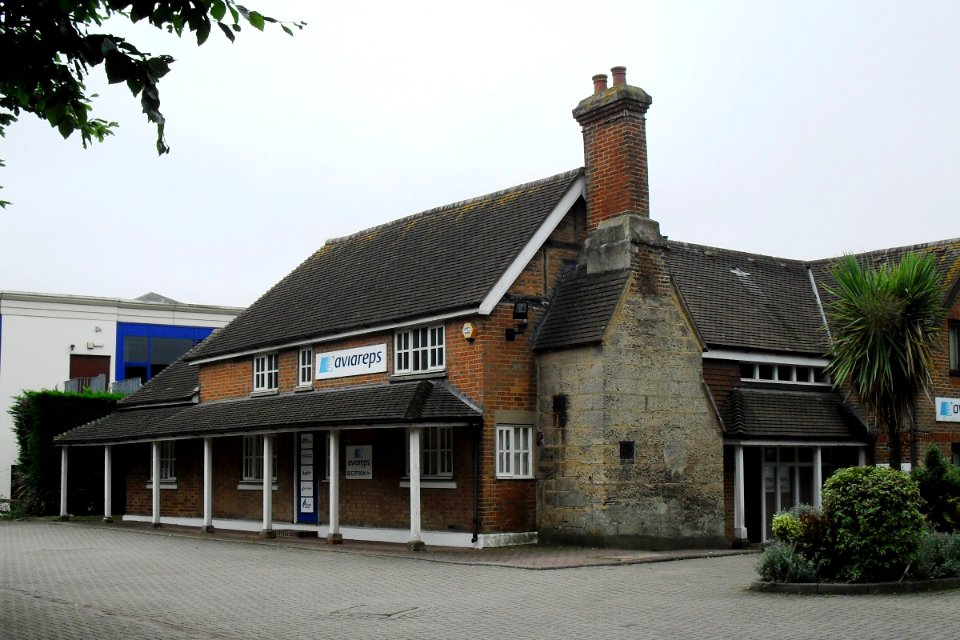 Little Orchards, Gatwick Road, Manor Royal, Crawley (IoE Code 363342)