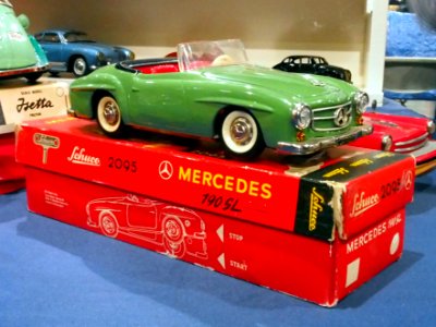 Litho tin toy green Mercedes 190SL, Schuco 2095 pic3