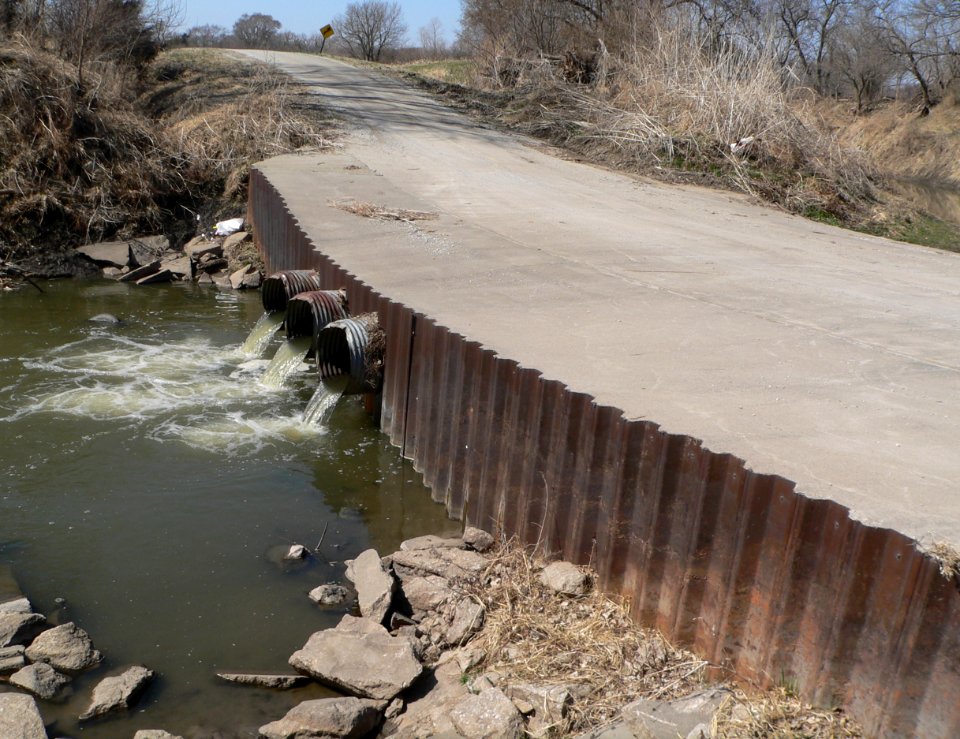 Little Nemaha H Rd crossing DS side 1