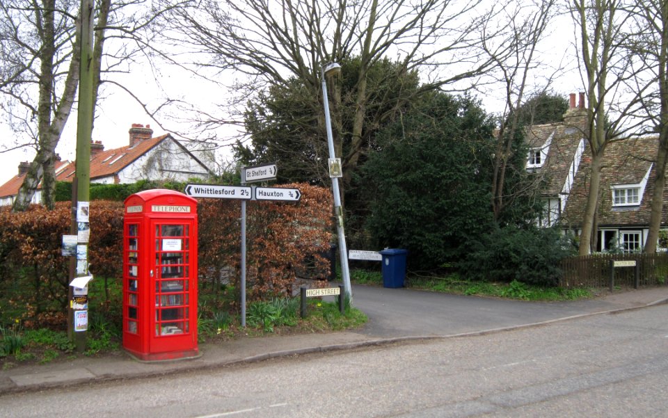 Little Shelford High Street and Telephone Box Library