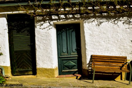 Little Crooked House (185756111) photo