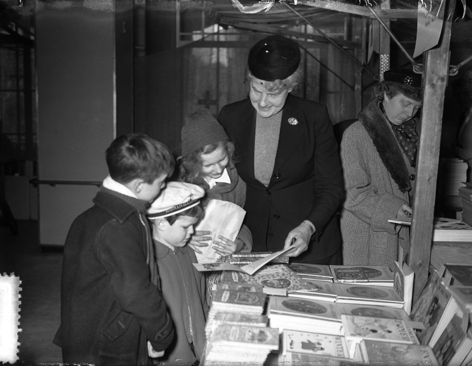 Literaire Jeugdmiddag t.g.v. de boekenweek voor Middelbare Scholen in Bellevue A, Bestanddeelnr 906-3728