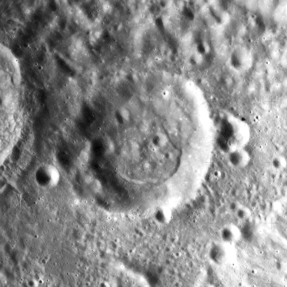 Litke crater AS15-M-0893