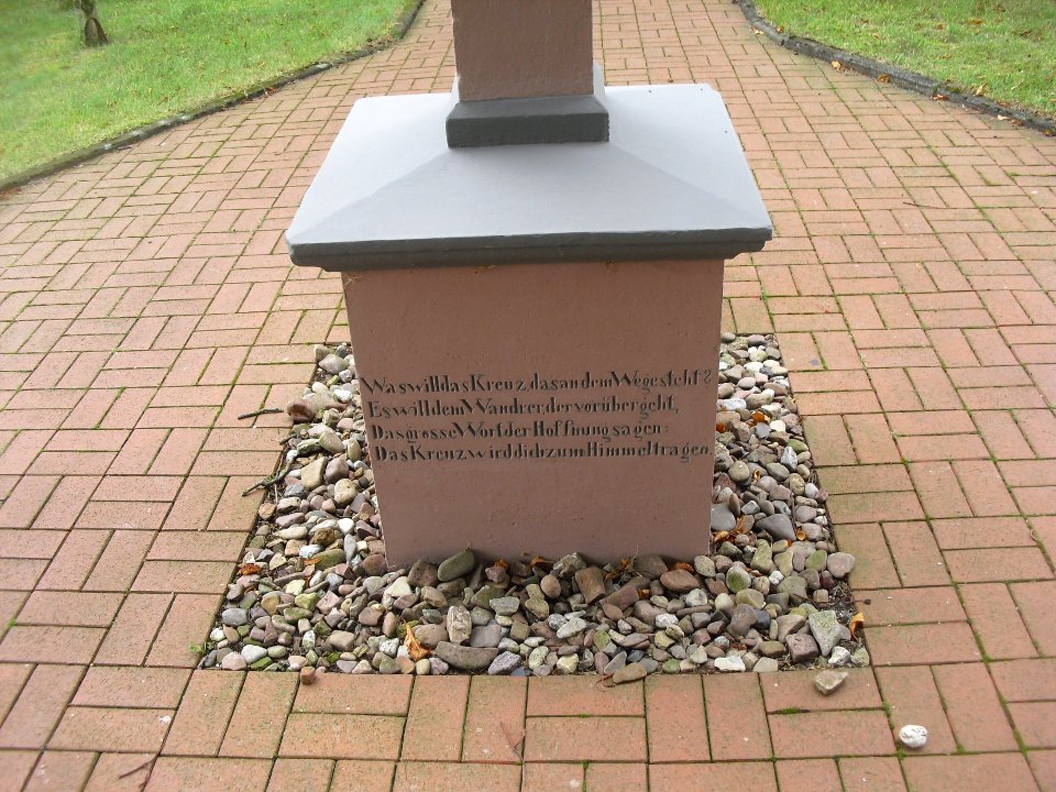 Lippspringe-Kruzifix Lindenkapelle-Inschrift Rückseite