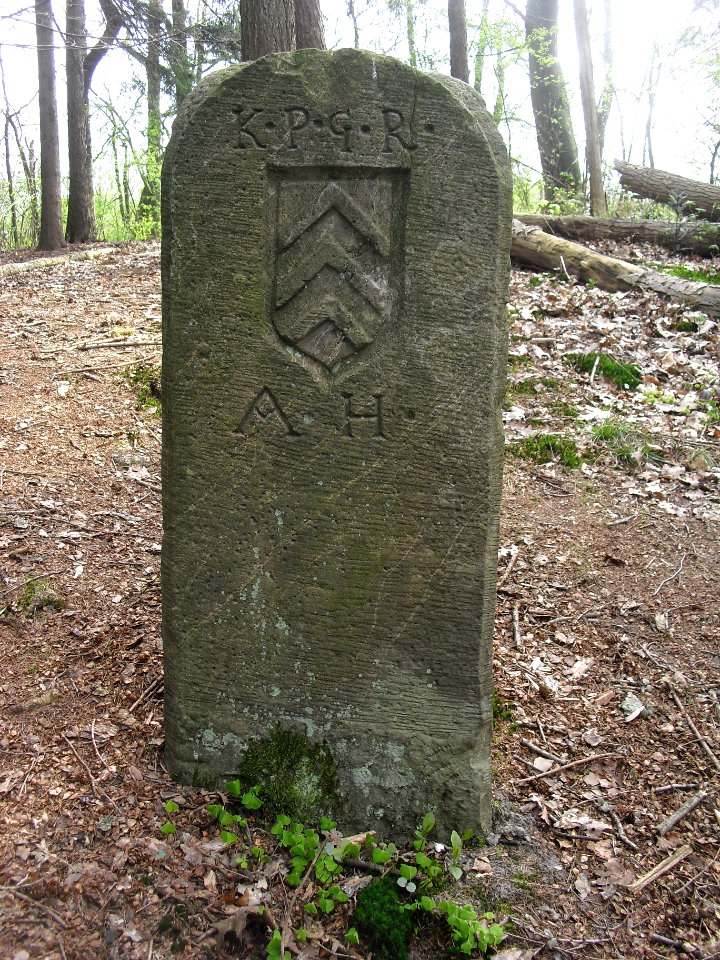 Lippisch-Ravensberger Grenzstein 63-Ravensberger Seite