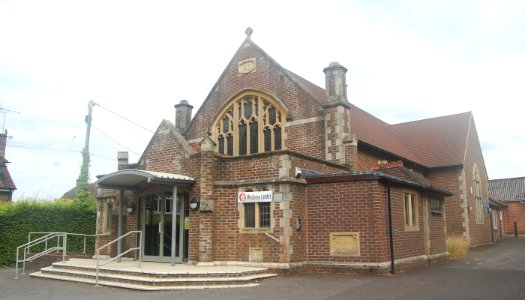 Liphook Methodist Church, London Road, Liphook (July 2019) (6)