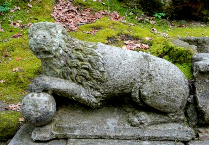 Lion - Parco dei Mostri - Bomarzo, Italy - DSC02504