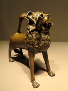 Lion Aquamanile, c. 1350, follower of Johannes Apengeter, northern Germany, copper alloy - Art Institute of Chicago - DSC09679 photo