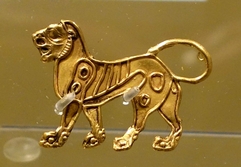 Lion inlay plaque, 1 of 5, Western Iran, Achaemenid dynasty, c. 400 BC, gold, repousse, and filigree decoration - Royal Ontario Museum - DSC04626