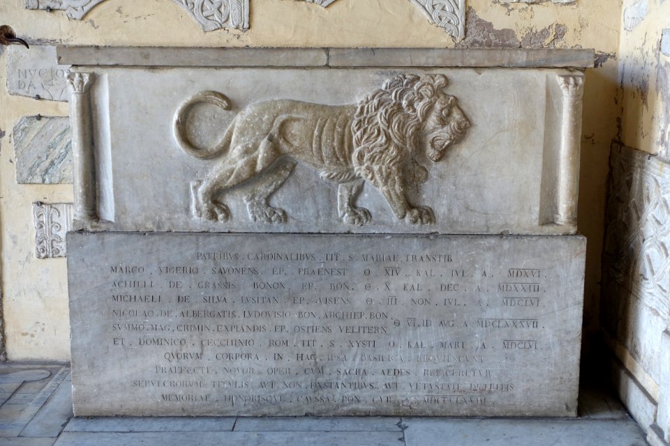 Lion in the portico - Santa Maria in Trastevere - Rome, Italy - DSC00430