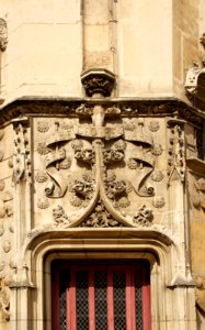Linteau Hôtel de Cluny Paris
