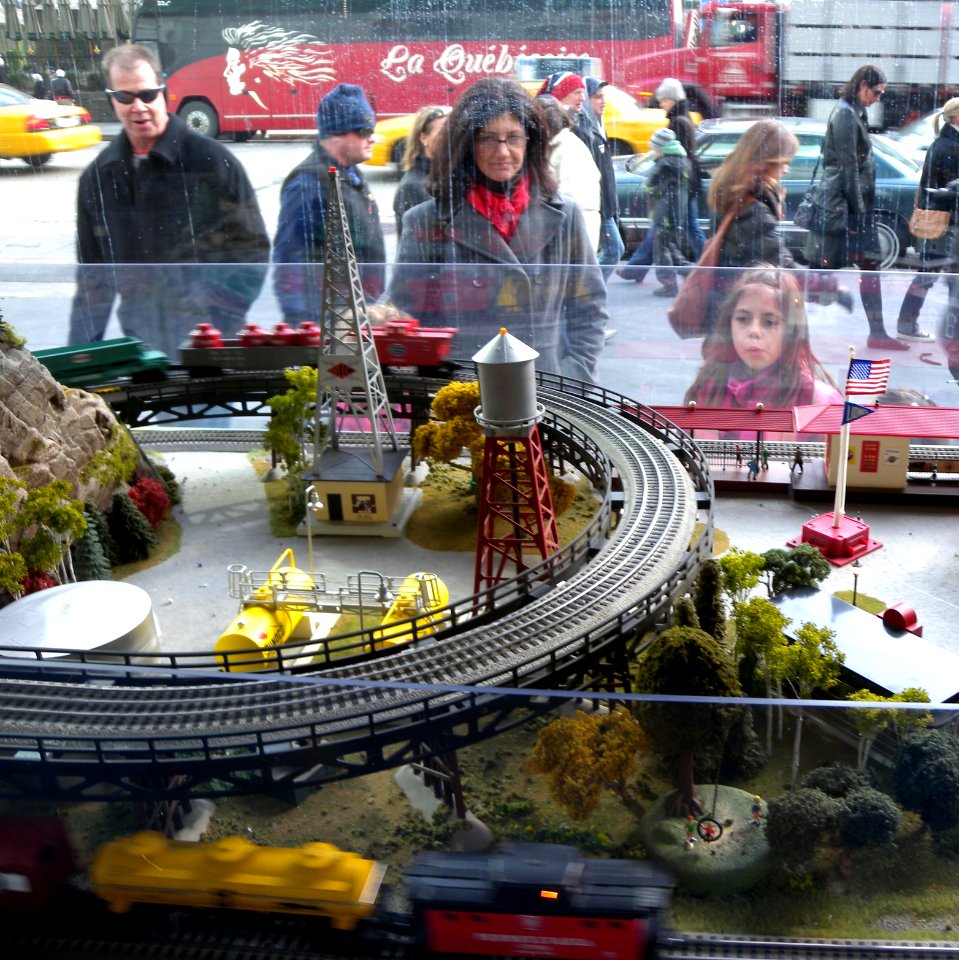 Lionel Xmas shop O layout 1095 AoA jeh