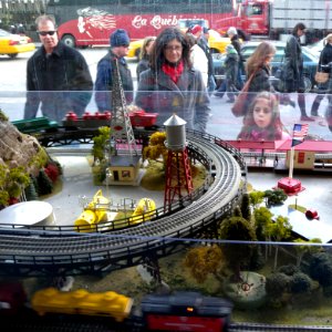 Lionel Xmas shop O layout 1095 AoA jeh