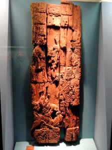 Lintel, carved wood, Structure 10, Tikal, Guatemala - Mesoamerican objects in the American Museum of Natural History - DSC06038