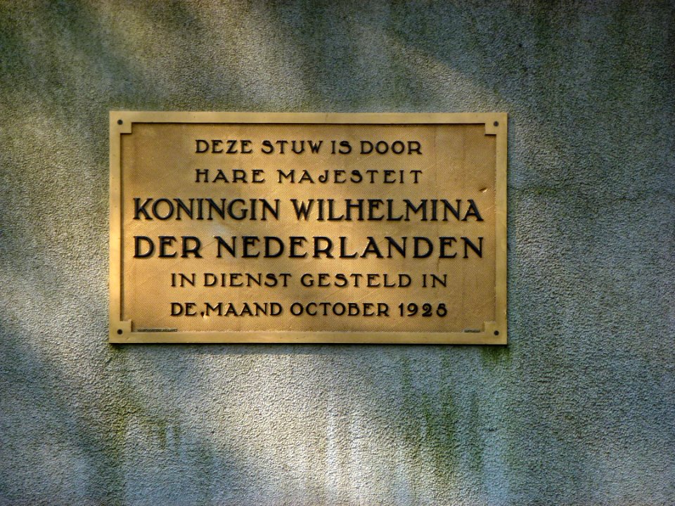 Linne (Maasgouw) stuw, plaquette opening