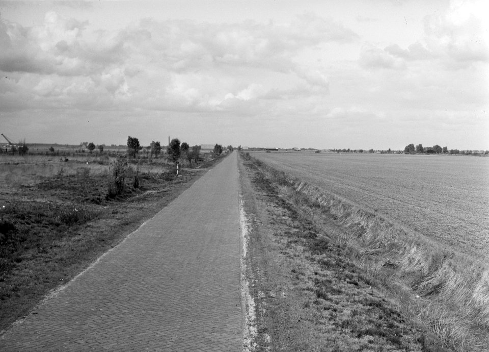 Links oude toestand rechts nieuwe toestand, Bestanddeelnr 250-8175