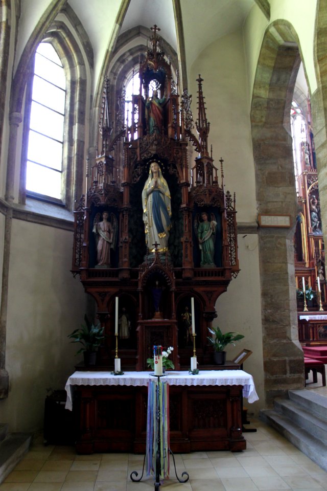 Linker Seitenaltar St. Stephan Amstetten