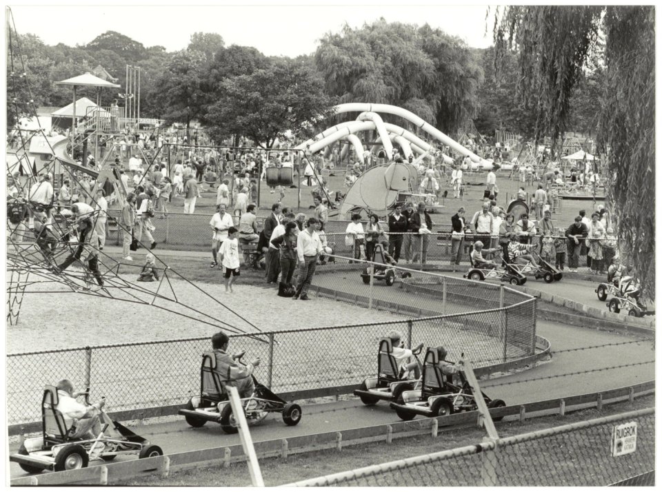 Linnaeushof trok in 1992 bijna 278.000 bezoekers. NL-HlmNHA 54035061