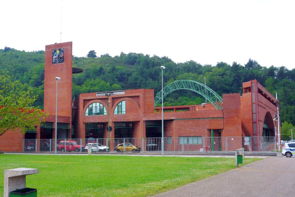 Llodio - Cuartel de la Ertzaintza 2