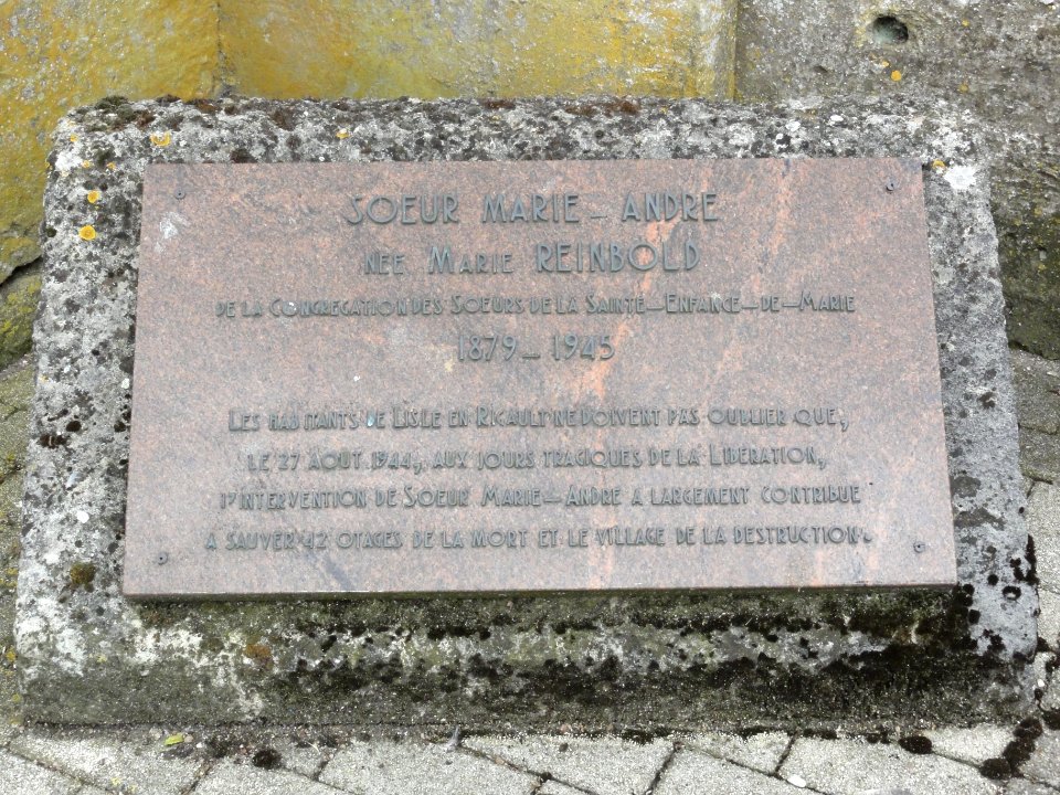Lisle-en-Rigault (Meuse) plaque soeur Marie-Andre, memorial guerre