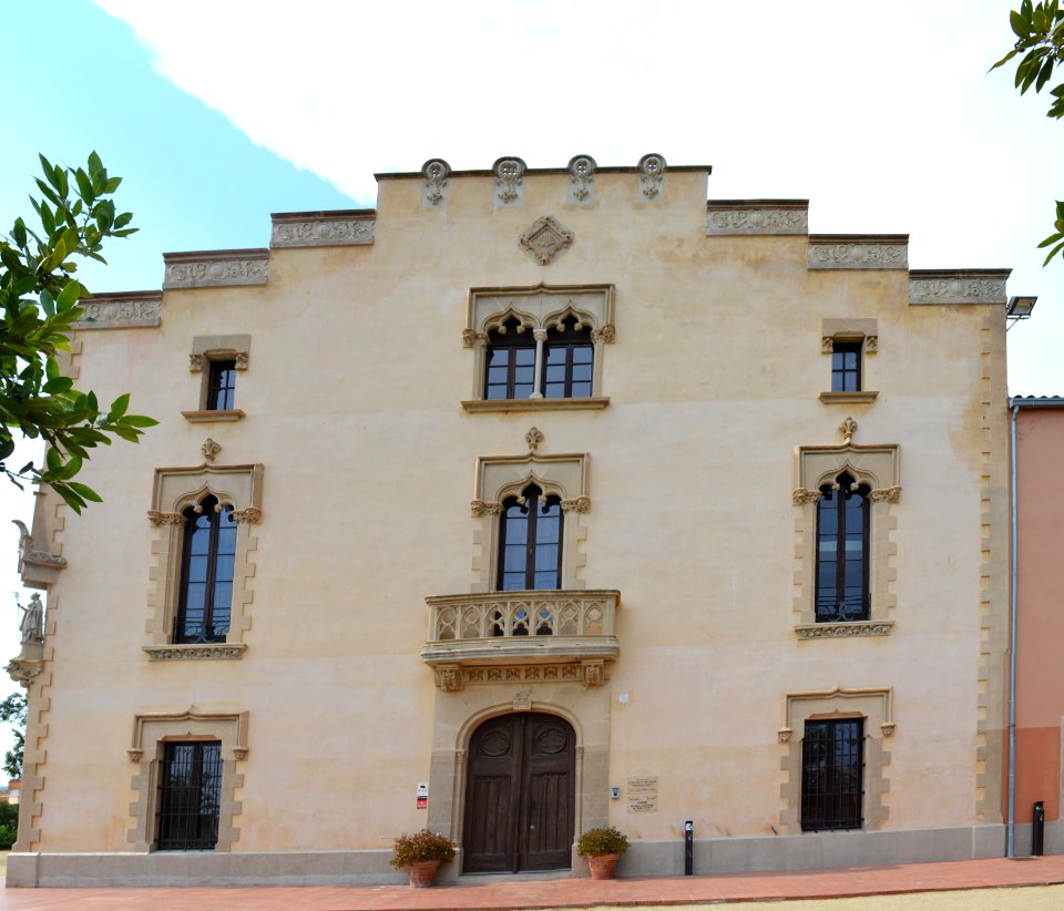 Lloret de Mar, Can Saragossa, Front