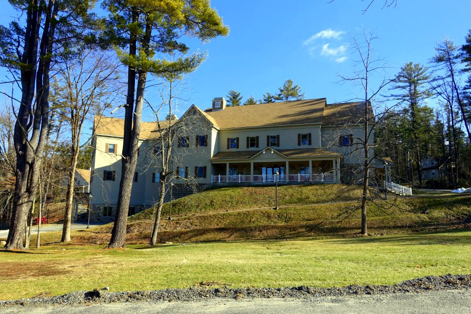 Livingston Hall Student Union - Bard College at Simon's Rock - Great Barrington, MA - DSC07391