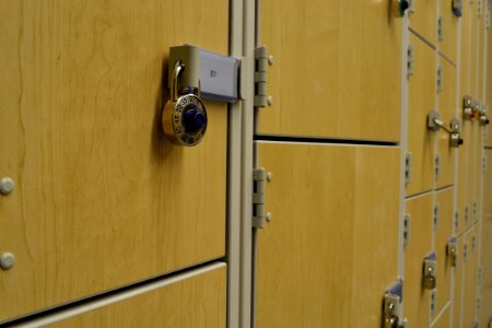 LockersCombinationLocks