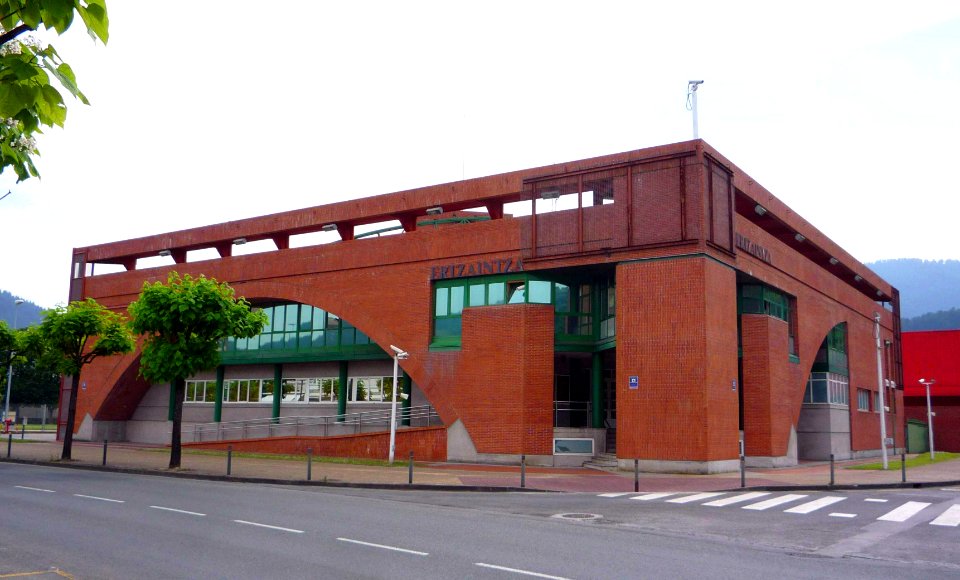 Llodio - Cuartel de la Ertzaintza 1