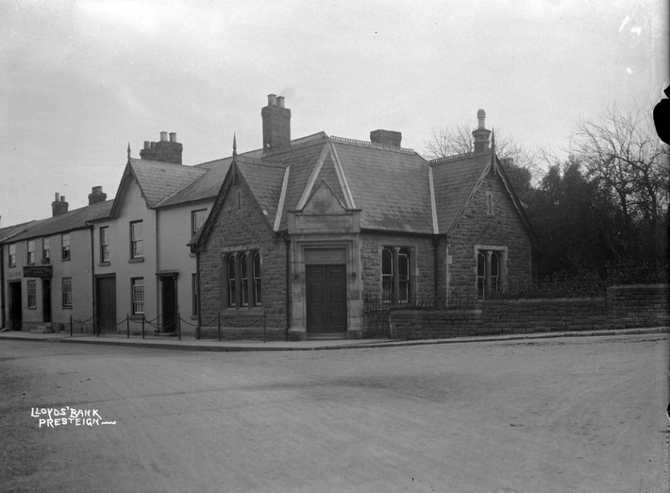 Lloyds' Bank Presteign i.e. Presteigne (1293604)