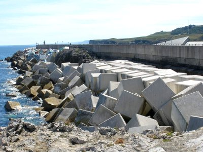 Llanes - Los Cubos de la Memoria 01