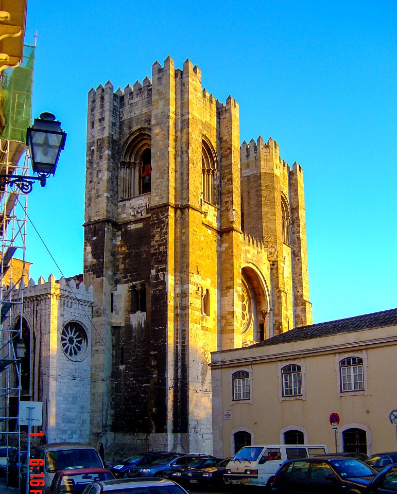 Lisbon Cathedral, 2006-01-01, exterior 03