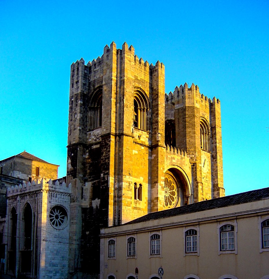 Lisbon Cathedral, 2006-01-01, exterior 04