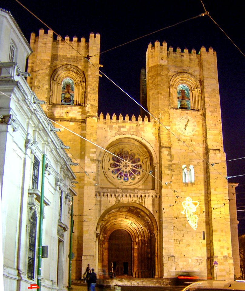 Lisbon Cathedral, 2006-01-04, west facade