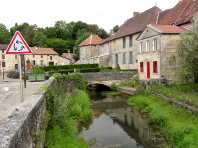 Lisle-en-Rigault (Meuse) petit pont sur ruisseau