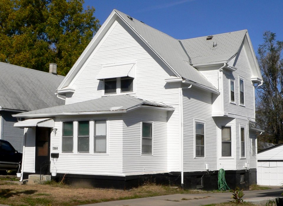 Lizzie Robinson House from SE