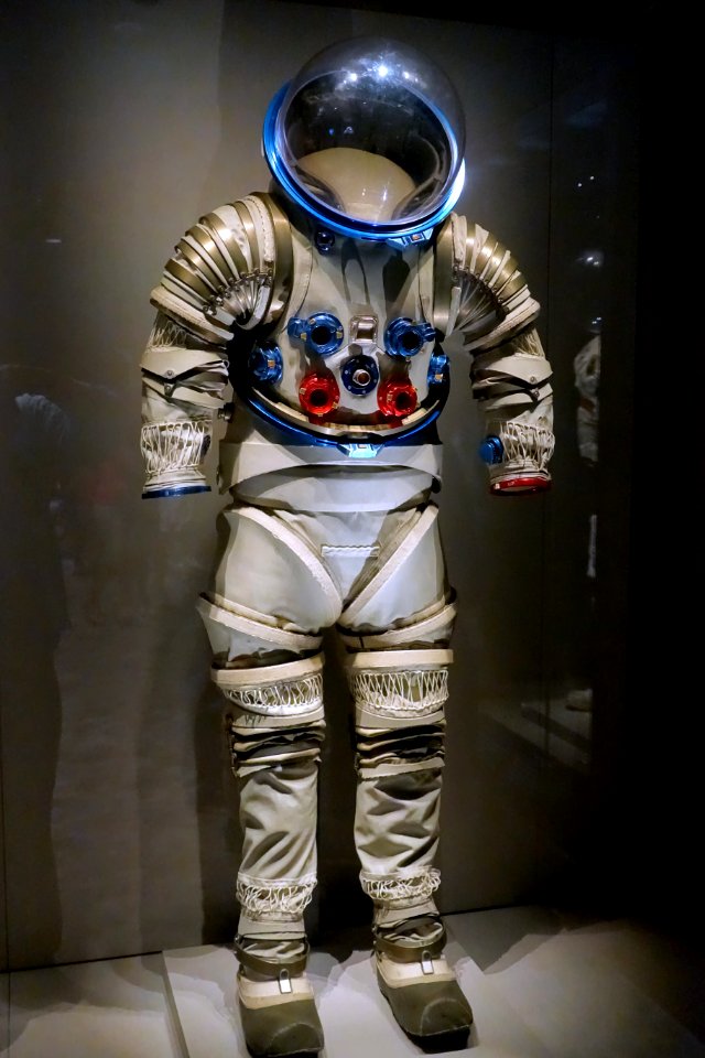 Litton B1-A Advanced Extra-Vehicular Suit, Litton Industries, 1969 - Kennedy Space Center - Cape Canaveral, Florida - DSC02895