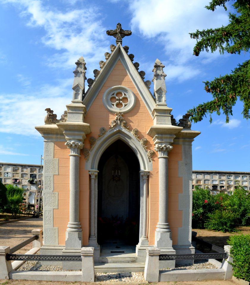 Llagostera, Cementiri Municipal, Grave (4)
