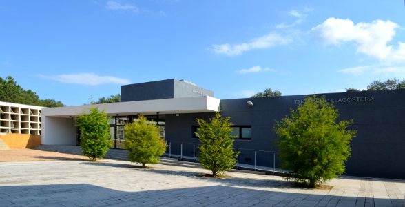 Llagostera, Cementiri Municipal, Tanatori
