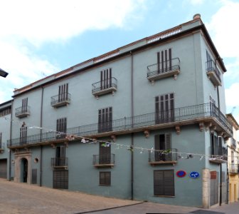 Llagostera, Carrer Santa Anna, 2-4