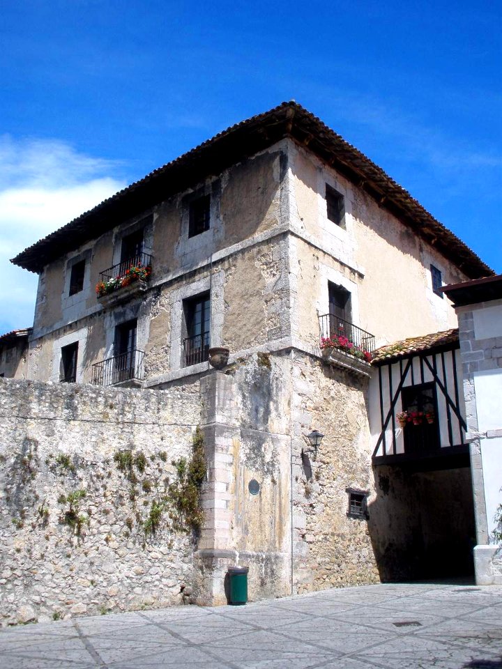 Llanes - Palacio de Gastañaga 9
