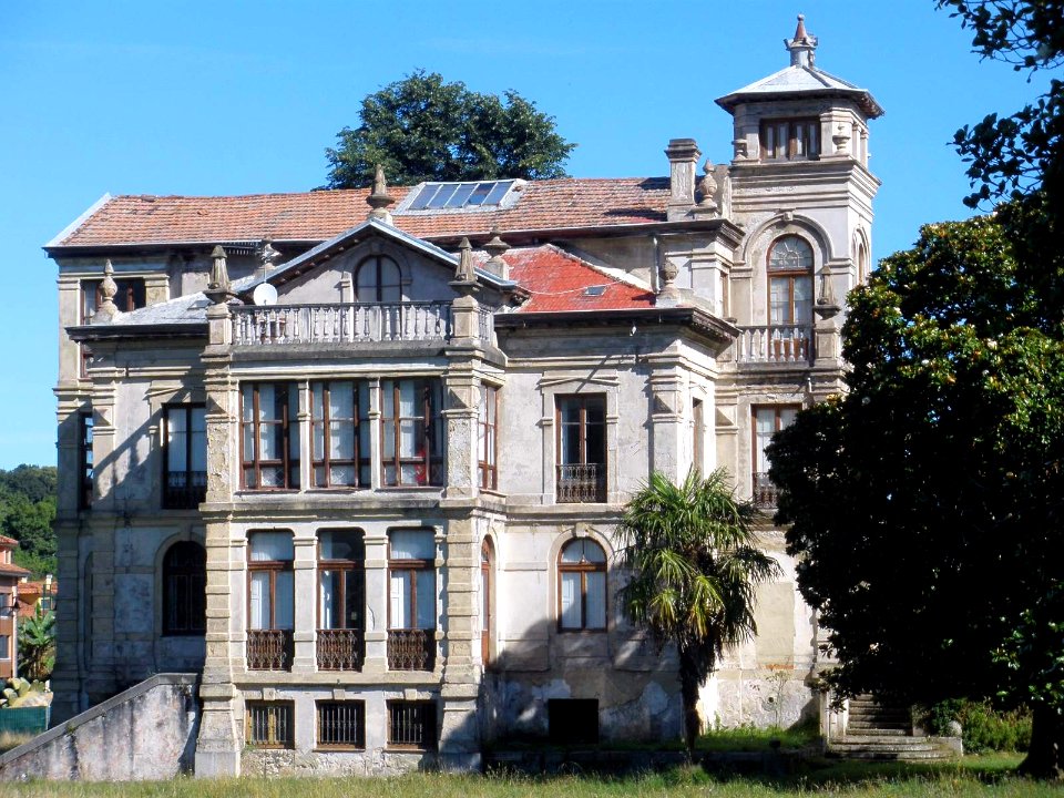 Llanes - Palacio de Partarríu 2