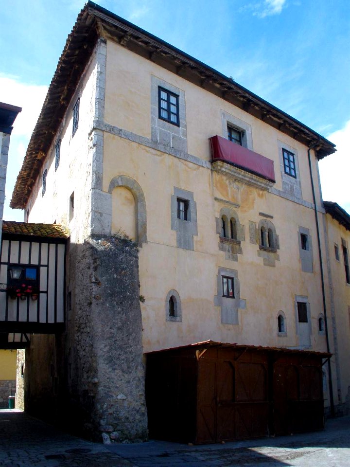 Llanes - Palacio de Gastañaga 5