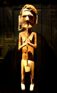 Malagan sculpture, New Ireland, Papua New Guinea, 1915 - Etnografiska museet - Stockholm, Sweden - DSC00944
