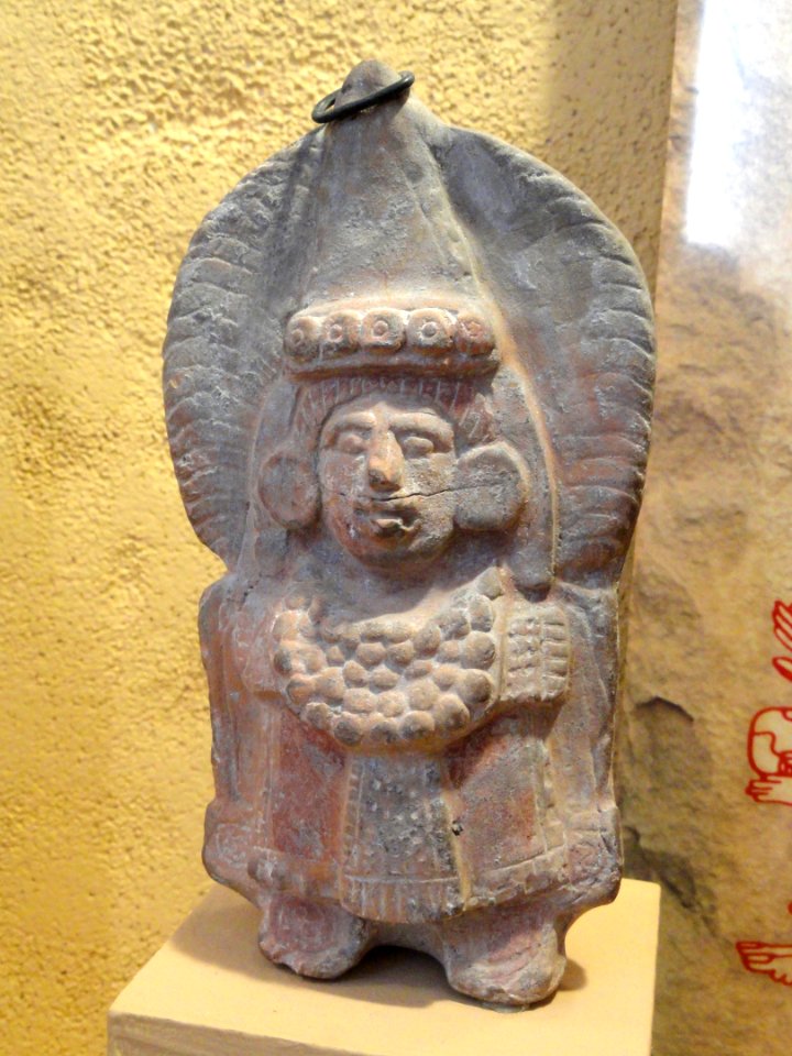 Male Figurine Whistle, Late Classic Mayan, Jaina Island, Campeche - San Diego Museum of Man - DSC06854
