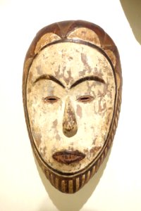 Male Face Mask - Betsi subgroup, Fang people, Gabon, late 19th century, wood, clay - Brooklyn Museum - Brooklyn, NY - DSC08567