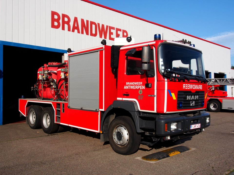 MAN fire engine, Brandweer Antwerpen, Unit 57 pic3
